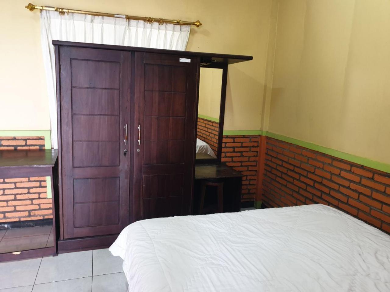 Bromo Holiday Guest House Ngadisari Room photo